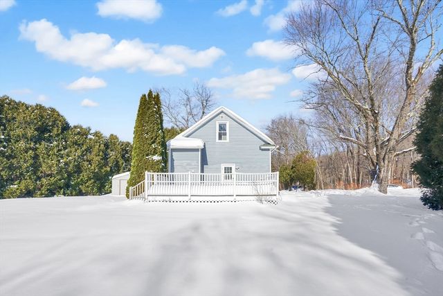 62 Cooley Ave, East Longmeadow, MA 01028