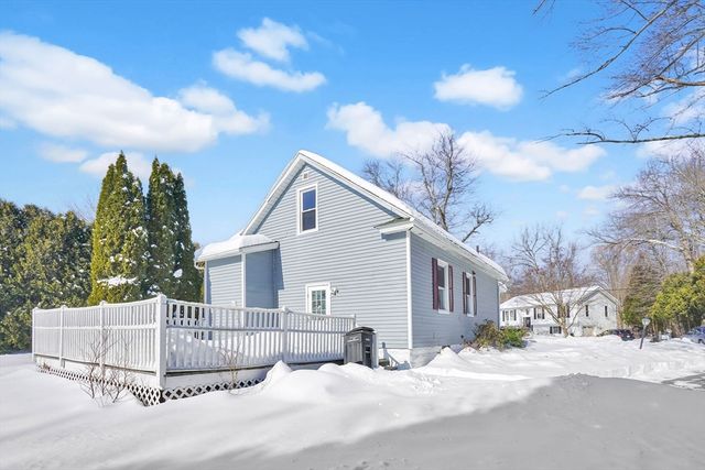 62 Cooley Ave, East Longmeadow, MA 01028
