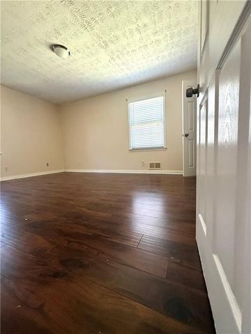 2927 Winn Drive, Lawrenceville, GA 30044