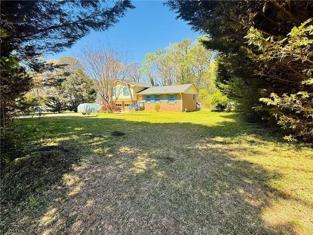 2927 Winn Drive, Lawrenceville, GA 30044