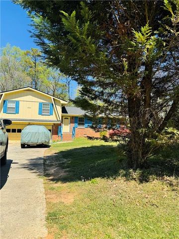 2927 Winn Drive, Lawrenceville, GA 30044