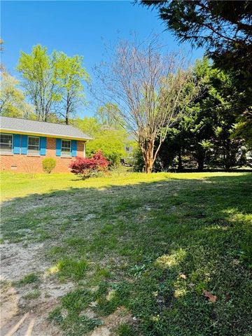 2927 Winn Drive, Lawrenceville, GA 30044