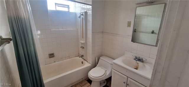 3816 Bucyrus Avenue, Cleveland, OH 44109