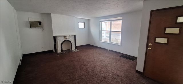 3816 Bucyrus Avenue, Cleveland, OH 44109