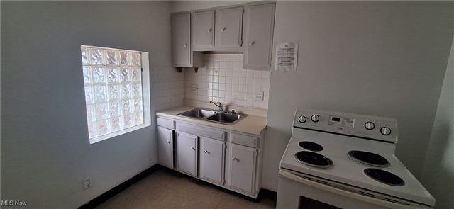 3816 Bucyrus Avenue, Cleveland, OH 44109