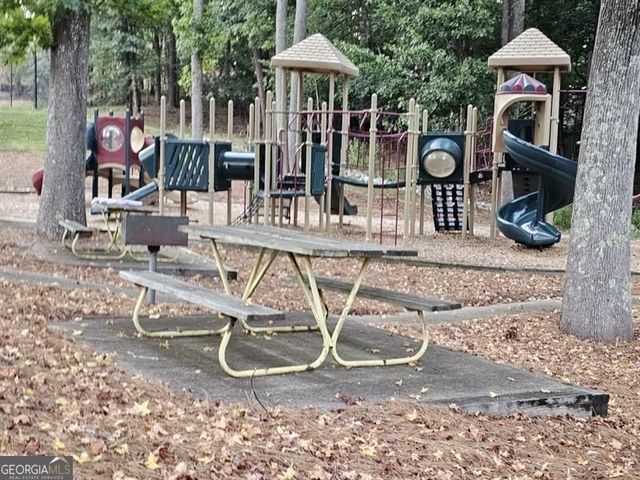 4320 Waterford Drive, Suwanee, GA 30024