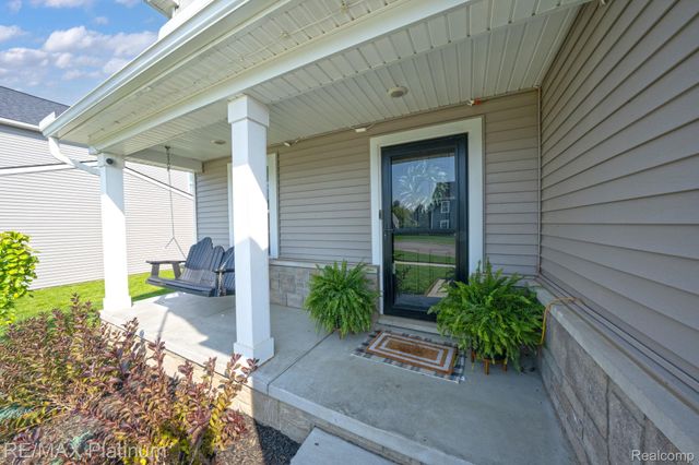 521 Elm Street, Chelsea, MI 48118