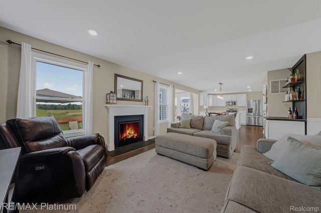 521 Elm Street, Chelsea, MI 48118