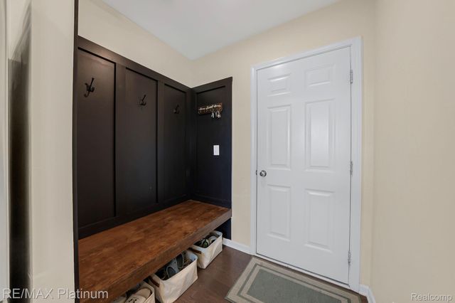 521 Elm Street, Chelsea, MI 48118