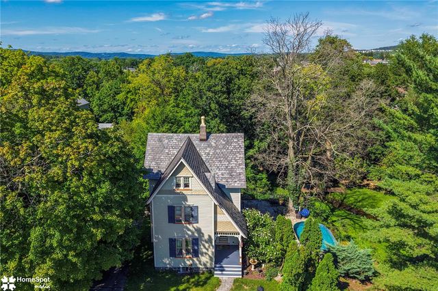 507 East Station Avenue, Coopersburg Boro, PA 18036