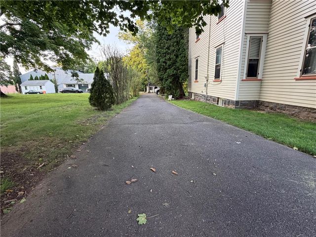 507 East Station Avenue, Coopersburg Boro, PA 18036