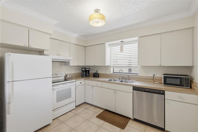 117 NEPTUNE LANE, Holmes Beach, FL 34217