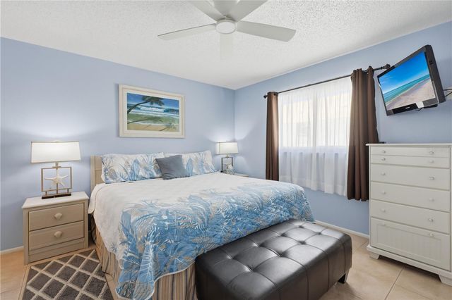 117 NEPTUNE LANE, Holmes Beach, FL 34217