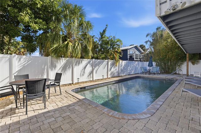 117 NEPTUNE LANE, Holmes Beach, FL 34217