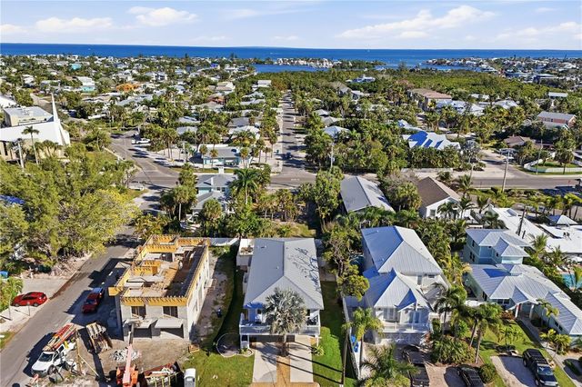 117 NEPTUNE LANE, Holmes Beach, FL 34217