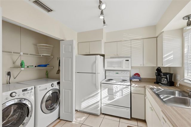 117 NEPTUNE LANE, Holmes Beach, FL 34217