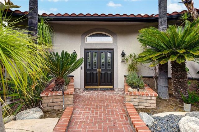 30405 Golden Gate, Canyon Lake, CA 92587