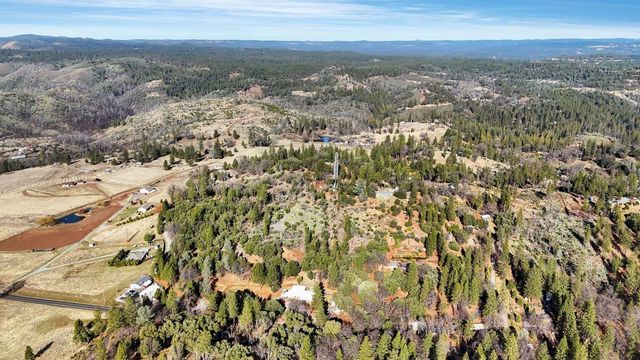 20045 Jesus Maria Rd, Mokelumne Hill, CA 95245