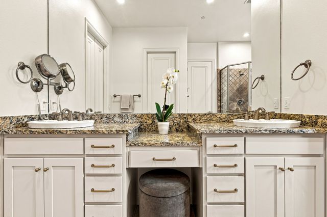 14755 Stanford Court, Addison, TX 75254