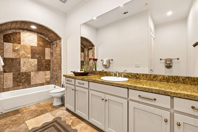 14755 Stanford Court, Addison, TX 75254