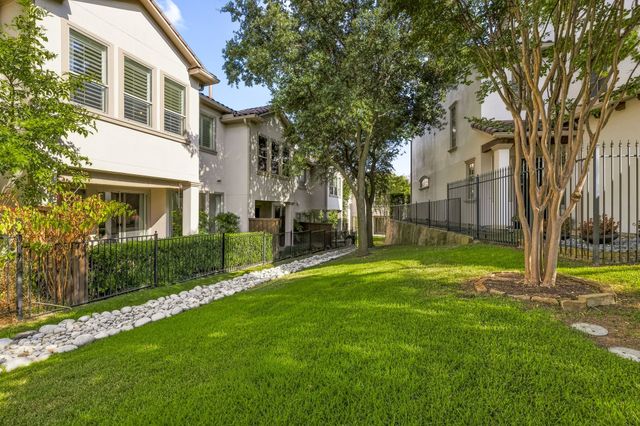 14755 Stanford Court, Addison, TX 75254