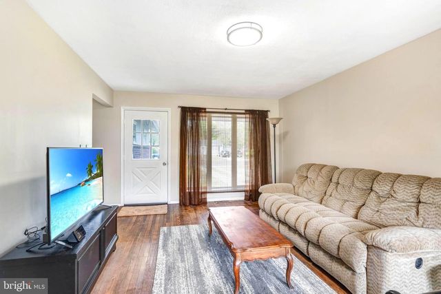 53 HOLLY BLVD, Southampton, NJ 08088