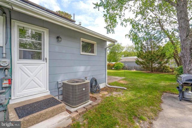 53 HOLLY BLVD, Southampton, NJ 08088