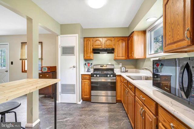53 HOLLY BLVD, Southampton, NJ 08088