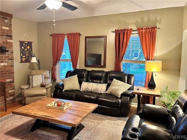 409 Pleasantview Avenue, Syracuse, NY 13208
