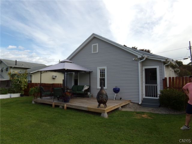 409 Pleasantview Avenue, Syracuse, NY 13208
