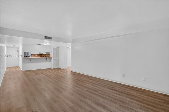 7420 SW 59th Avenue D, South Miami, FL 33143