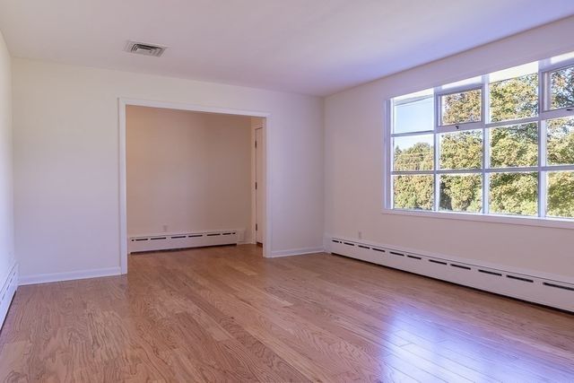 346 Chestnut St, Franklin, MA 02038