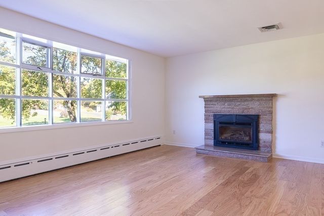 346 Chestnut St, Franklin, MA 02038