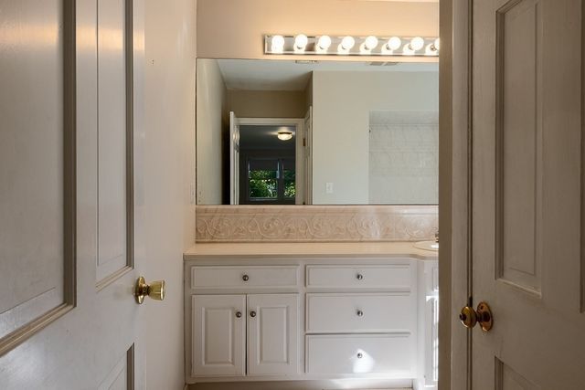 346 Chestnut St, Franklin, MA 02038