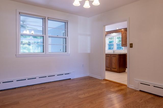 346 Chestnut St, Franklin, MA 02038
