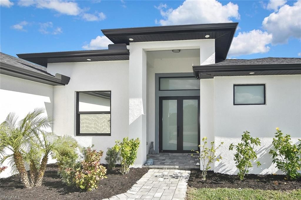 207 SE 2nd AVE, CAPE CORAL, FL 33990 — photo 4