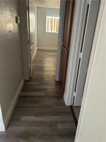 1852 North Decatur Boulevard 103, Las Vegas, NV 89108