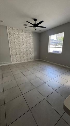 834 SE 16th Court, Homestead, FL 33034