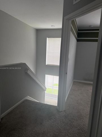 834 SE 16th Court, Homestead, FL 33034