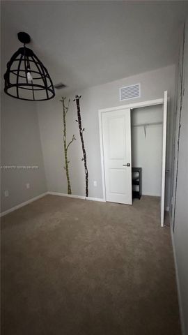 834 SE 16th Court, Homestead, FL 33034