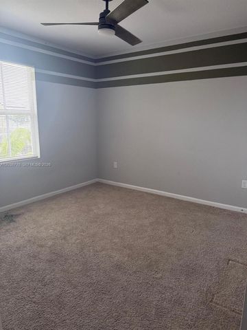 834 SE 16th Court, Homestead, FL 33034