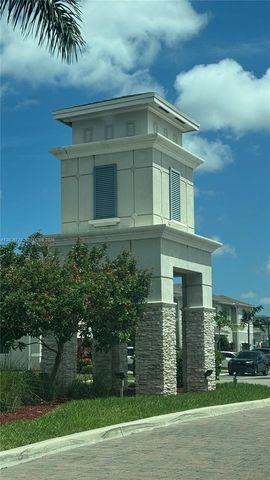 834 SE 16th Court, Homestead, FL 33034