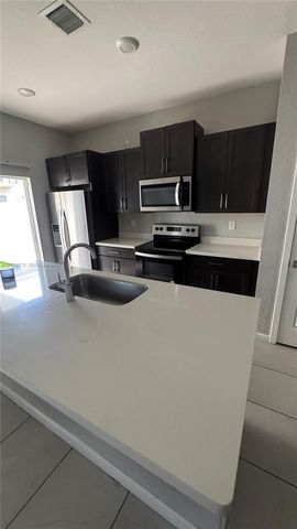 834 SE 16th Court, Homestead, FL 33034