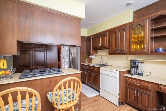 49 Laurel Street, Northport, NY 11768