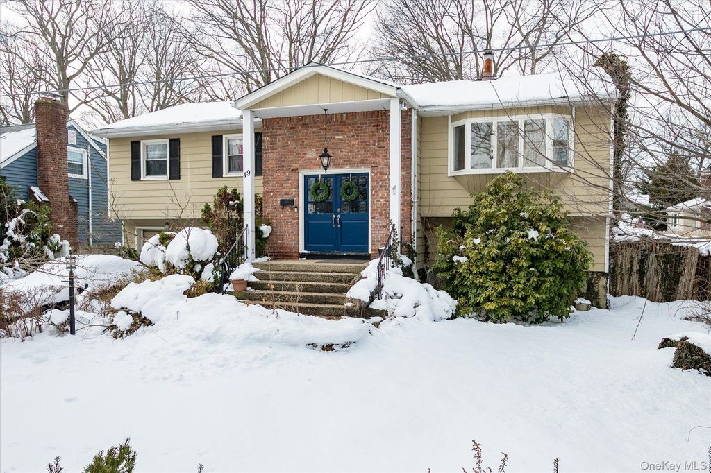 49 Laurel Street, Northport, NY 11768