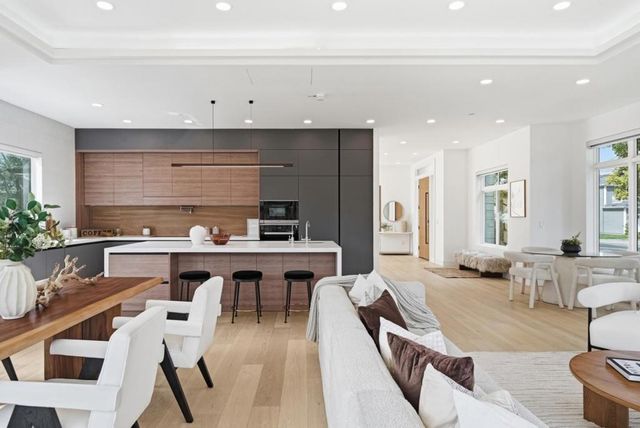 395 Martens Avenue, Mountain View, CA 94040