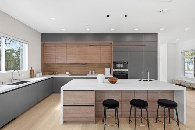 395 Martens Avenue, Mountain View, CA 94040