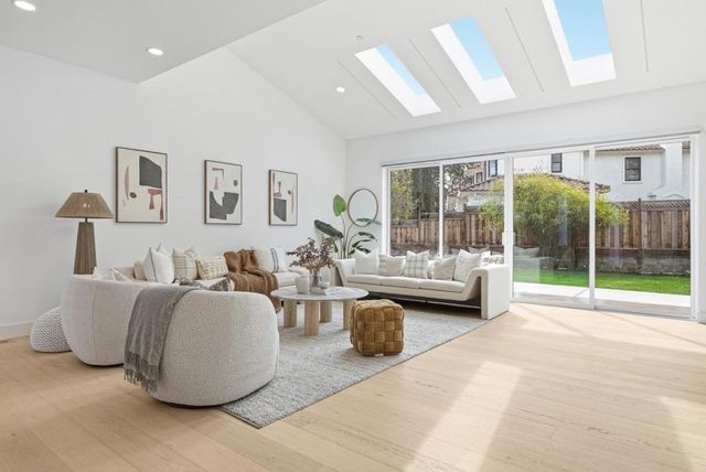 395 Martens Avenue, Mountain View, CA 94040