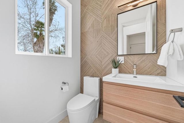 395 Martens Avenue, Mountain View, CA 94040