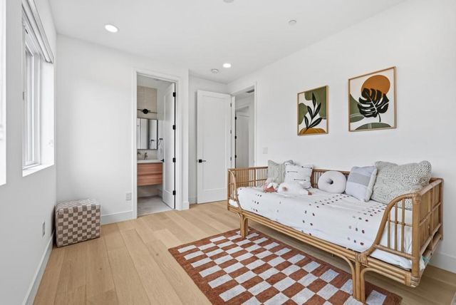 395 Martens Avenue, Mountain View, CA 94040